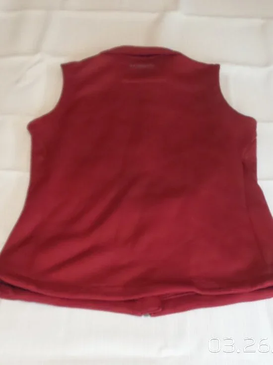 COLUMBIA Women's Red Polyester Vest Size Large Like New - Picture 14 of 15